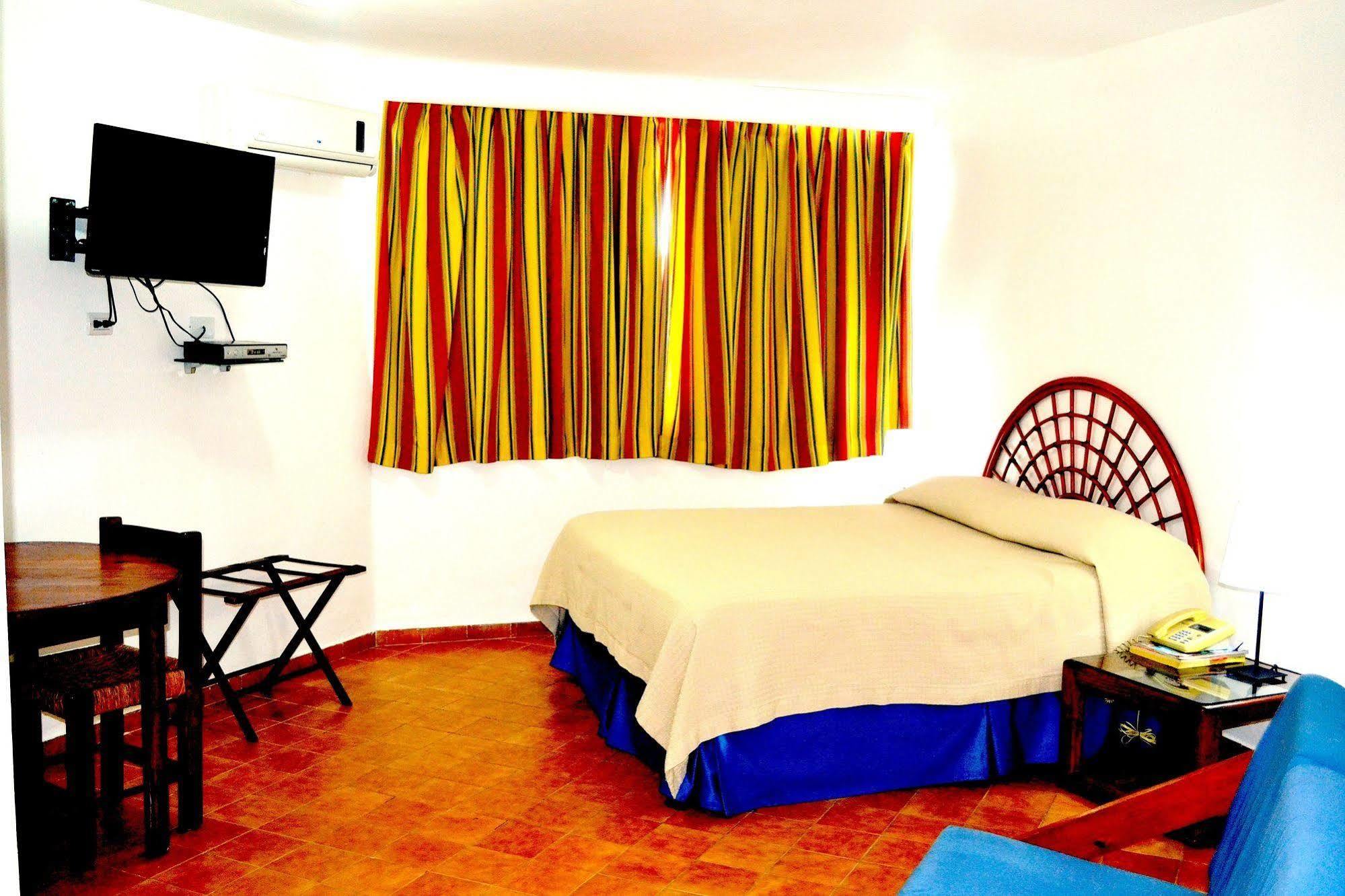 Aparta Hotel Plaza Del Sol Santo Domingo Dış mekan fotoğraf
